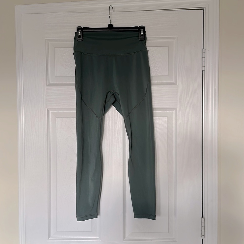 PTULA leggings - size large